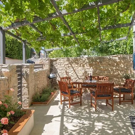 House Bernarda