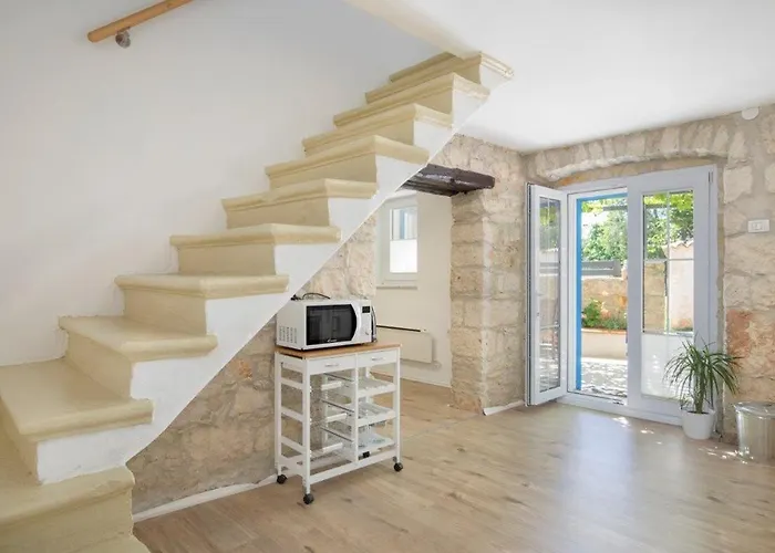 House Bernarda